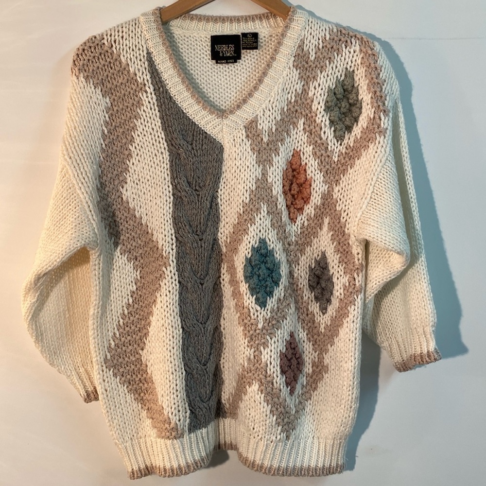 Needles & Yarn - vintage hand knit sweater. Size L